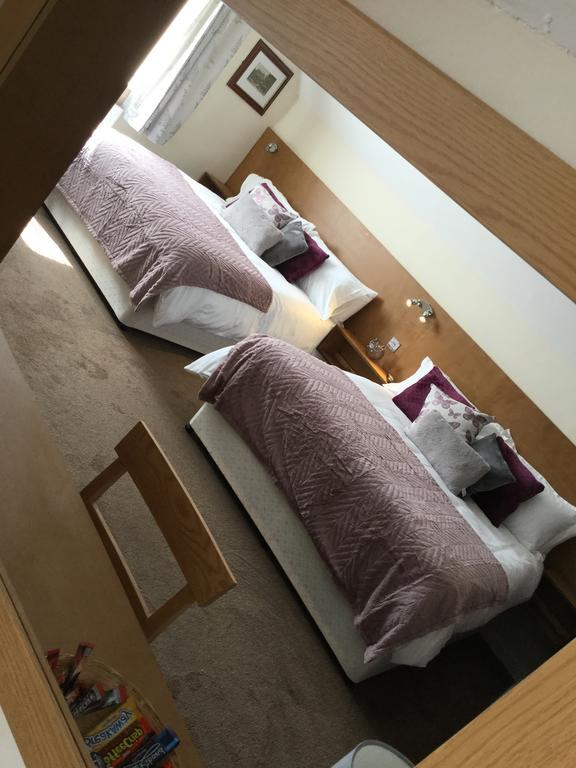 The Huntsman Hotel Cheadle  Room photo